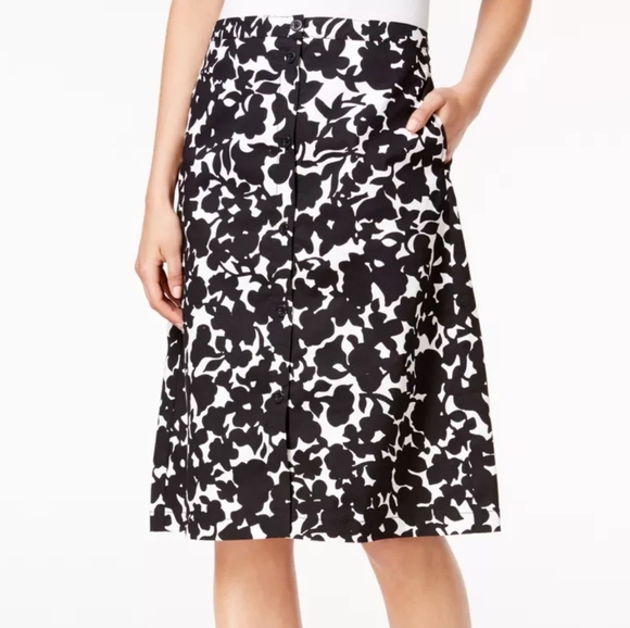 Tommy Hilfiger black and white floral skirt with button detail size 10 - Picture 1 of 6